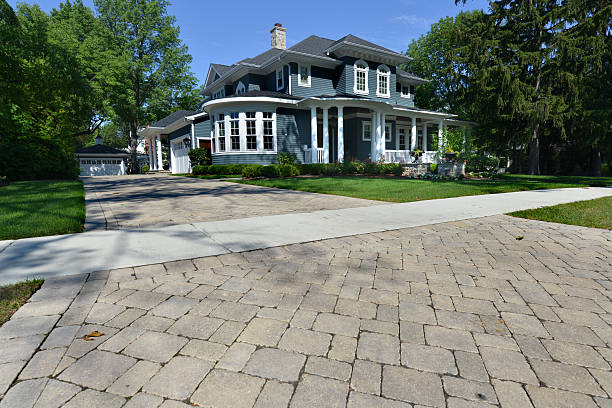 Best Decorative Driveway Pavers  in Eldridge, IA